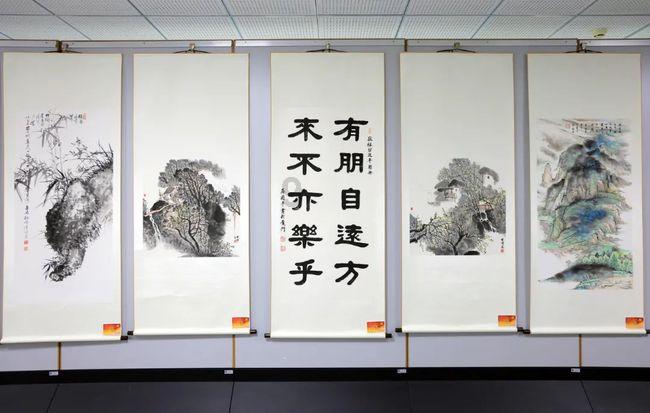 跨年出去倒数跟什么人？游戏画面